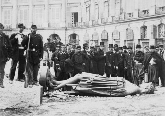 Destruction of the Vendôme Colonne during the Paris Commune, by André-Adolphe-Eugène Disdéri, 1871.
