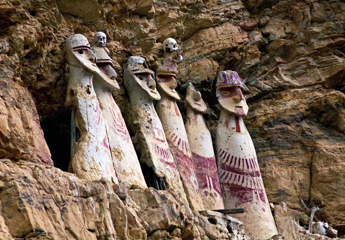 Chachapoya sarcophagi, Peru. Alamy.