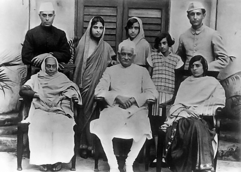 The family of Motilal Nehru (seated at the centre) with Jawaharlal at the far left in the back row and Indira Gandhi second from the right  