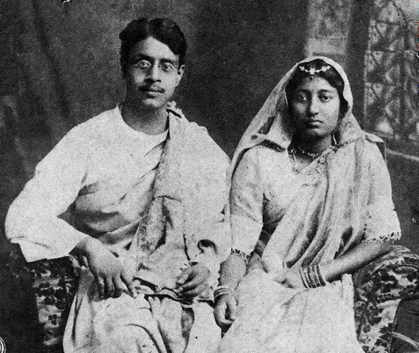 Sukumar Ray with his wife Suprabha Ray (1914).