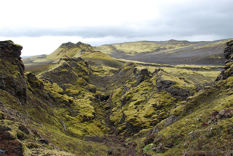 Iceland's Laki fissure by Chmee2/Valtameri. Licensed under CC BY-SA 3.0 via Wikimedia Commons