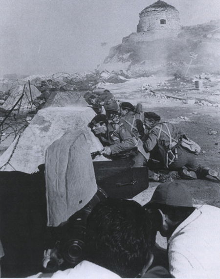 Filming French commandos in The Longest Day (1962) © BFI