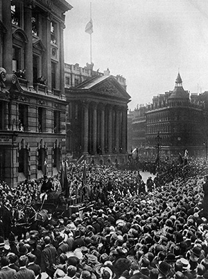 Onward Christian Soldiers: the funeral procession passes the Royal Exchange