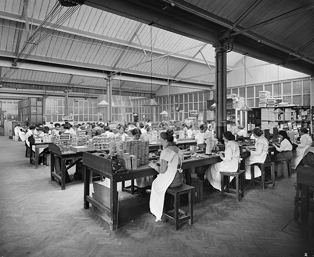 Packing cigarettes at the Teofani tobacco factory, Brixton, south London, 1916. Bridgeman/Private Collection