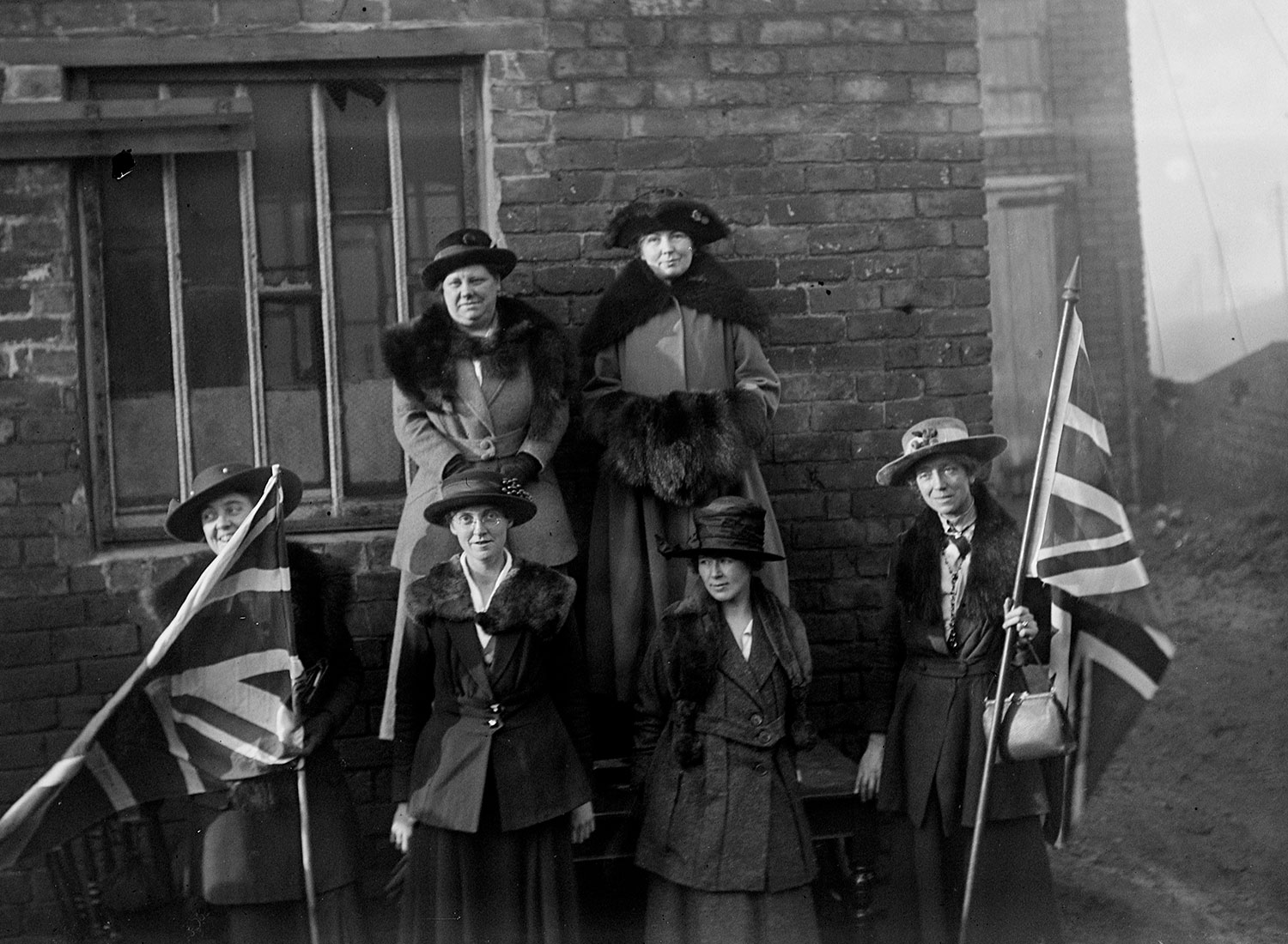The launch of Christabel Pankhurst's election campaign in Smethwick, 28 November 1918. (Topfoto)