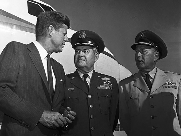 President Kennedy with Air Force Chief of Staff General Curtis LeMay and Commanders-in-Chief of The Strategic Air Command General Thomas S. Power, 7 March 1962.