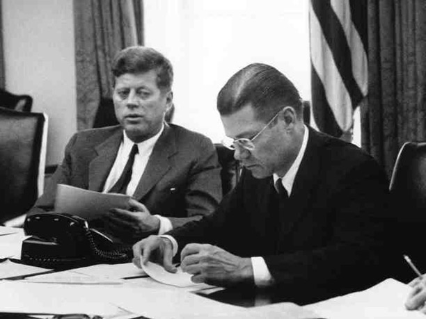 President Kennedy and Secretary of Defense McNamara in an EXCOMM meeting.