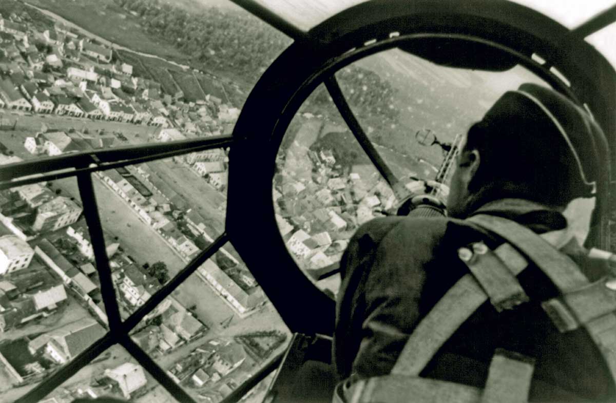 View  of an undamaged Polish city from the cockpit of a German aircraft, October 1939 © Galerie Bilderwelt/Hulton Getty Images.