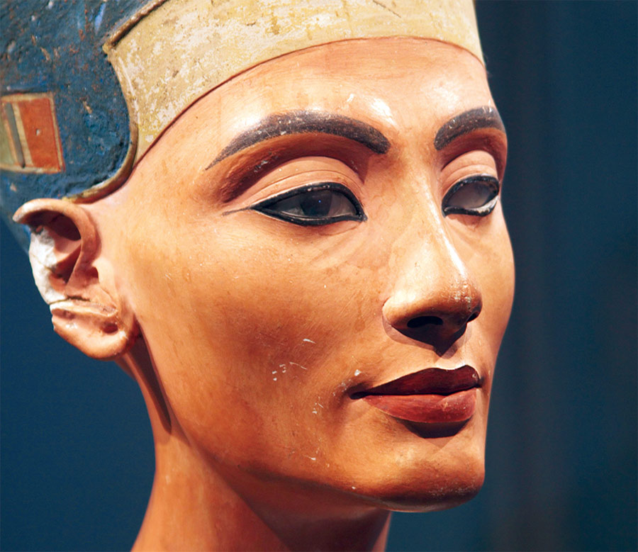 Bust of Nefertiti, probably crafted in the Tuthmose workshop in about 1345 BC.