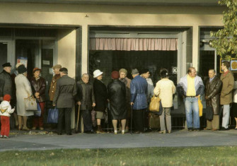 Queuing in front of a cooperative in Leipzig, 1970s.