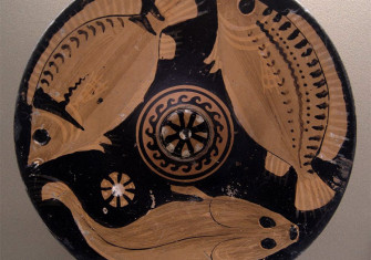 Fresh fish, one of the favourite dishes of the Greeks; platter with red figures, c. 350–325 BC, Louvre.