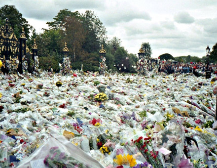 Flowers outside Kensington Palace for Princess Diana's Funeral.  Photo by Maxwell Hamilton. Licensed under CC BY 2.0 via Commons 
