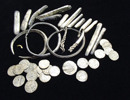 Precious metal: treasures from the Watlington hoard
