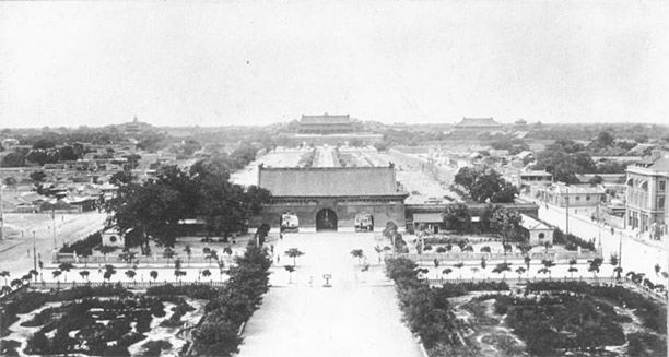 Tiananmen Square in 1900