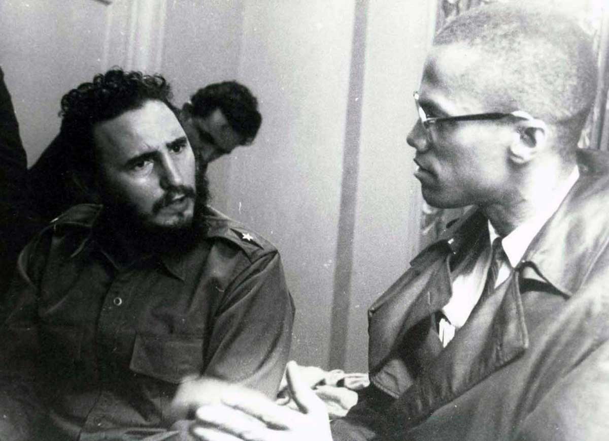 Meeting between Castro and Malcolm X in Harlem, 1960. Alamy.