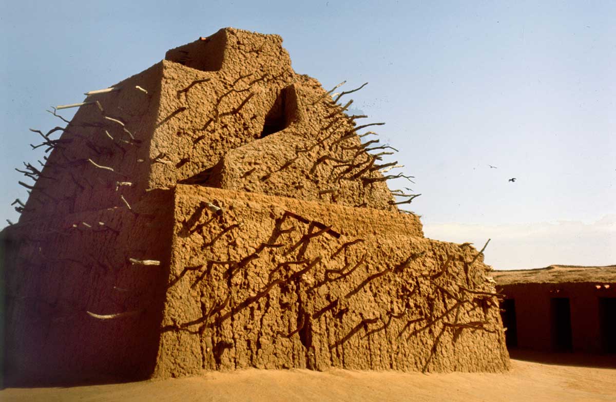 The tomb of Emperor Askia Toure at Gao, Mali. Alamy.