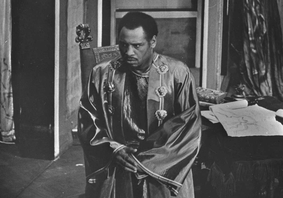 Paul Robeson in a scene from Othello. Theatre Guild Production, Broadway, 1943-44. Library of Congress.