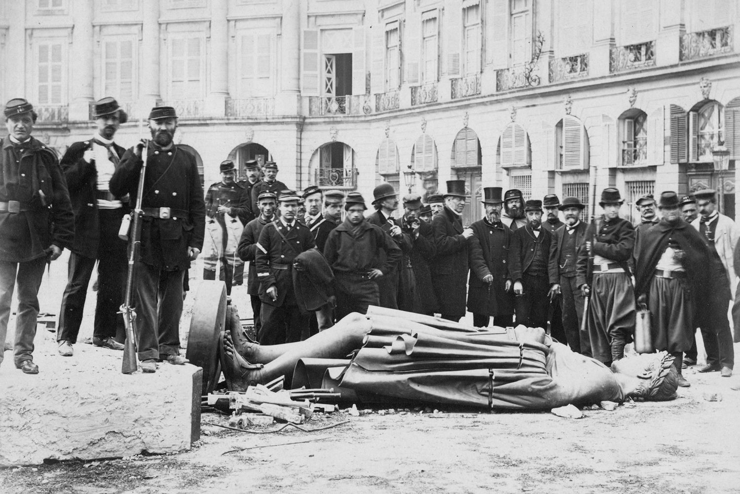 Destruction of the Vendôme Colonne during the Paris Commune, by André-Adolphe-Eugène Disdéri, 1871.