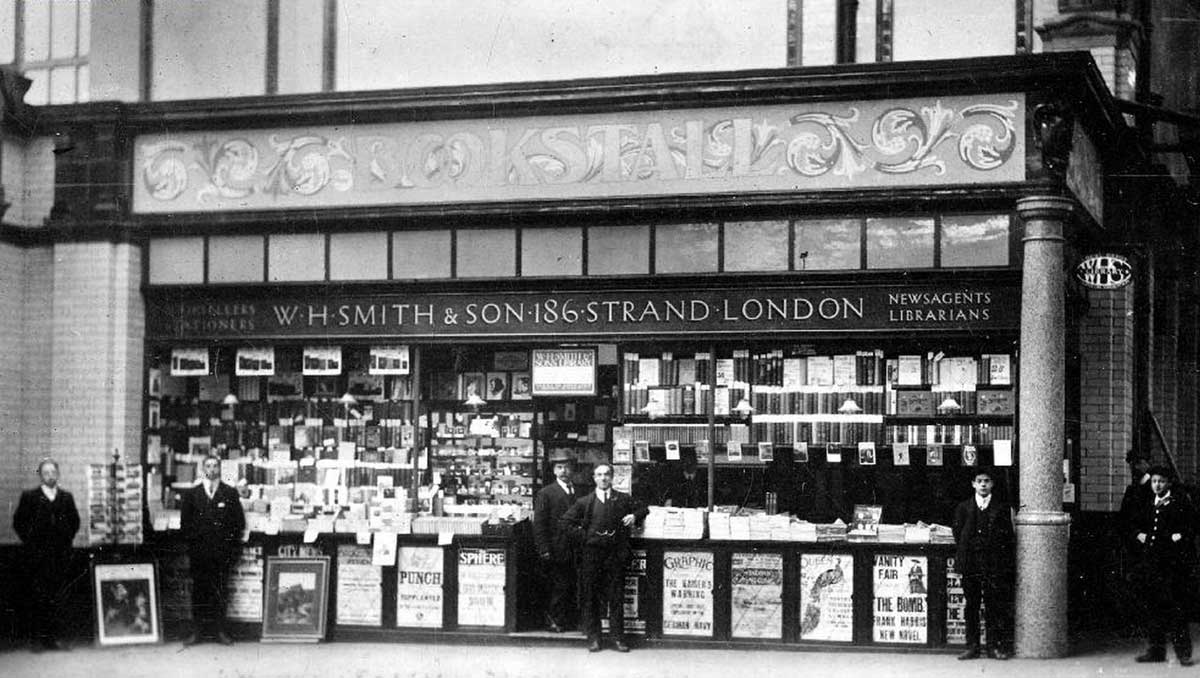 W H Smith bookstall in Victoria Station, Manchester c.1932.