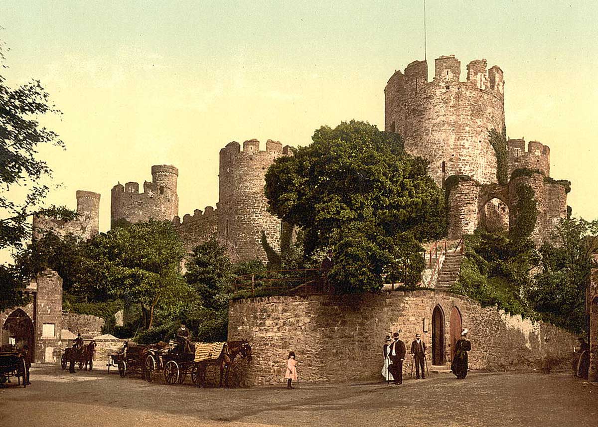 Castle entrance, Conway, c. 1890. Library of Congress.