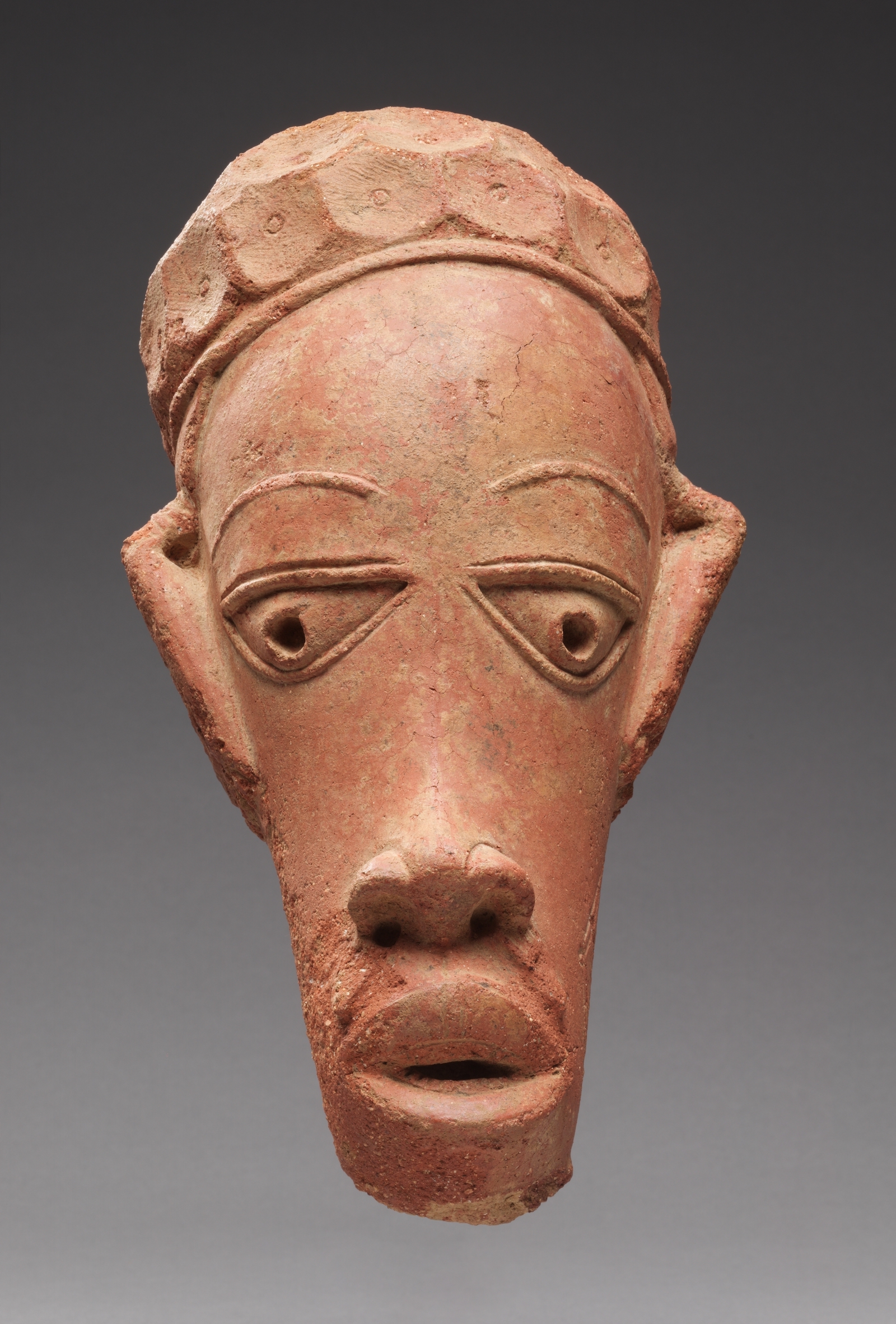 A Nok-style terracotta head, c. AD 20-620. The Cleveland Museum of Art. Andrew R. and Martha Holden Jennings Fund. Public Domain.