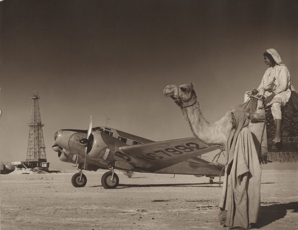 Arabian American Oil Co drilling rig in the desert, Saudi Arabia, by Robert Yarnall Richie, 1948. DeGolyer Library, Southern Methodist University. Public Domain. Arabian American Oil Co drilling rig in the desert, Saudi Arabia, by Robert Yarnall Richie, 1948. DeGolyer Library, Southern Methodist University. Public Domain.