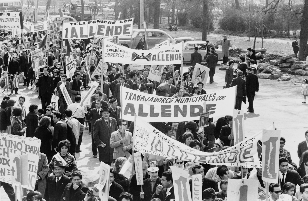 A demonstration in Santiago supporting the election of Salvador Allende, 5 September 1964. Library of Congress. Public Domain.