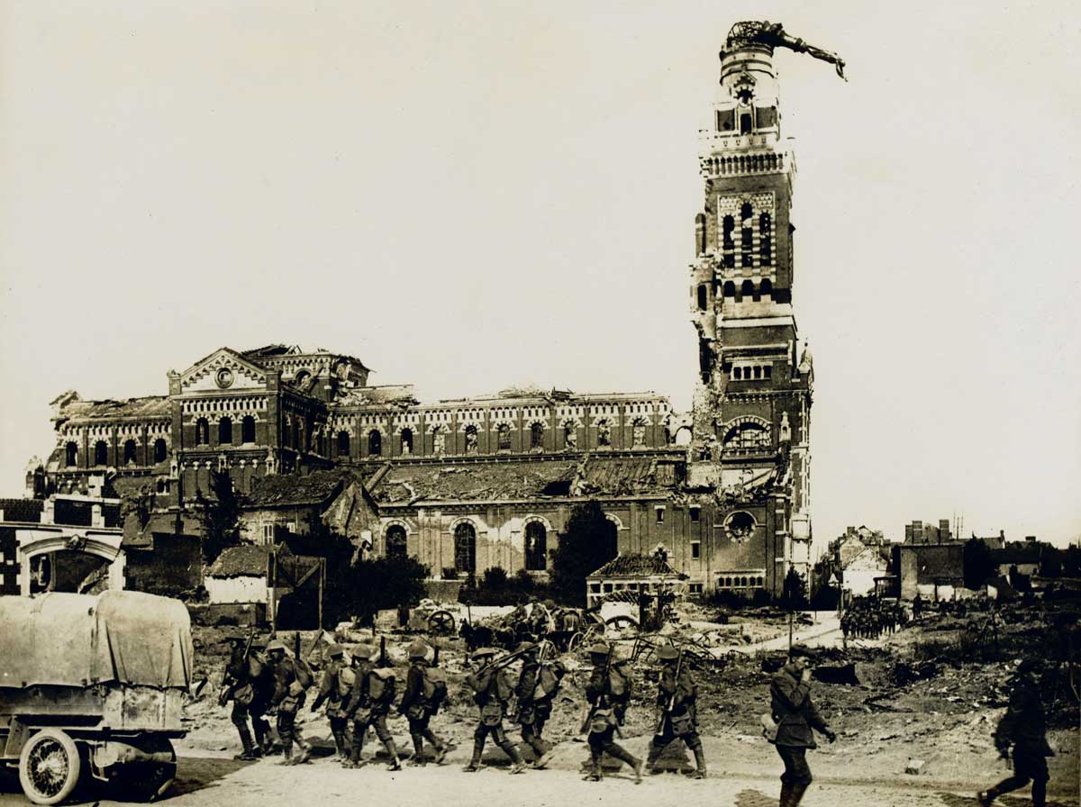 The Basilica of Notre-Dame de Brebières, with its toppled golden statue of the Virgin and Child, Albert, c.1917 © National Army Museum, London/Bridgeman Images