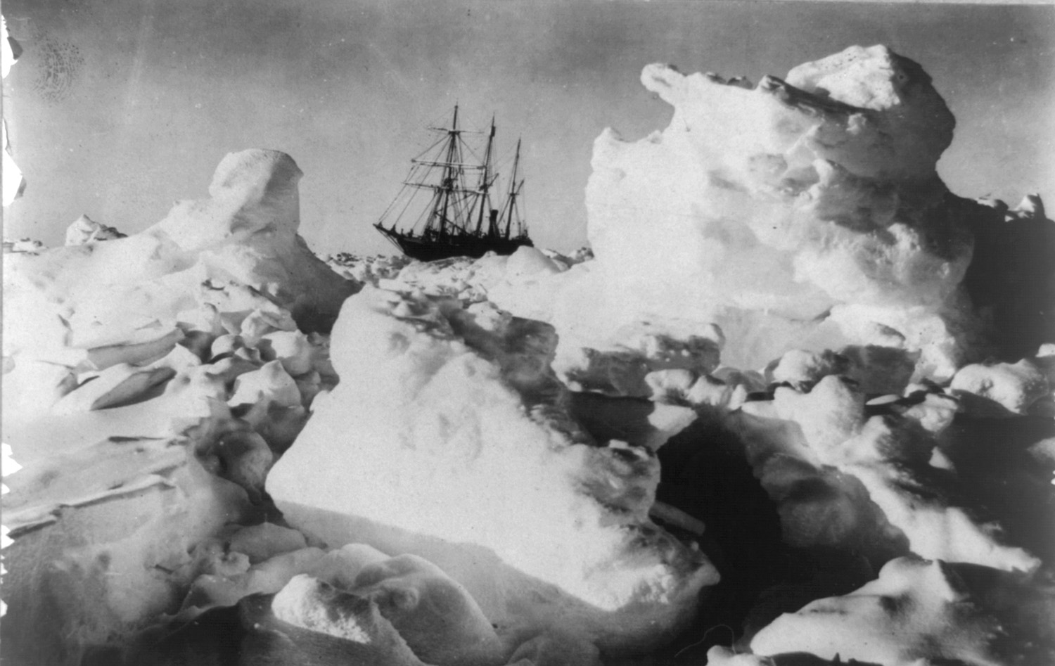 Shackleton's expedition to the Antarctic, c. 1916. Library of Congress.