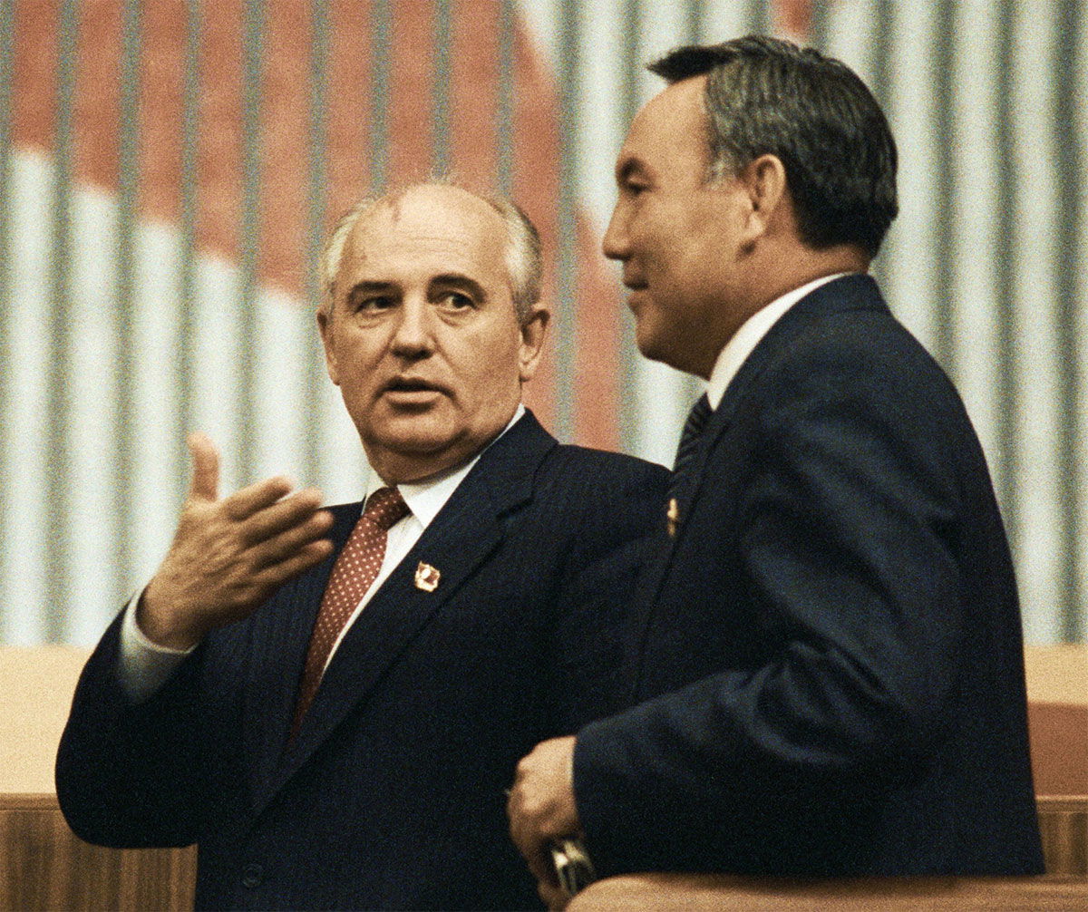 Mikhail Gorbachev and Kazakh president Nursultan Nazarbayev.