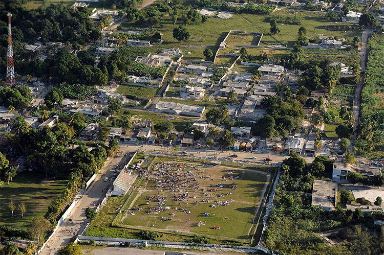 Aerial view of earthquake damage in Léogâne, January 2010.