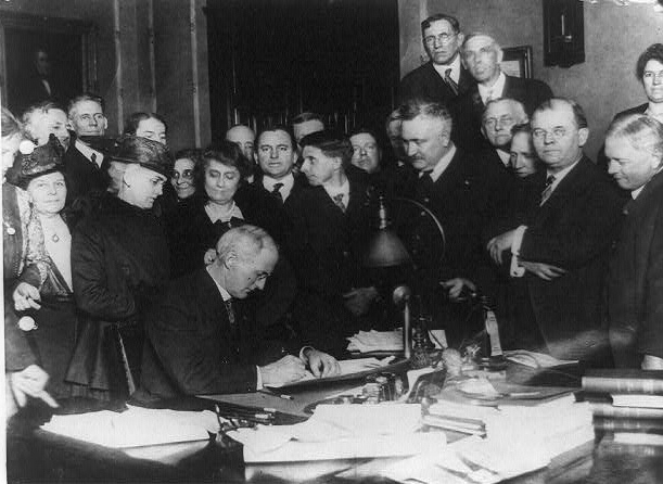  Governor James P. Goodrich signs the Indiana prohibition act, 1917.