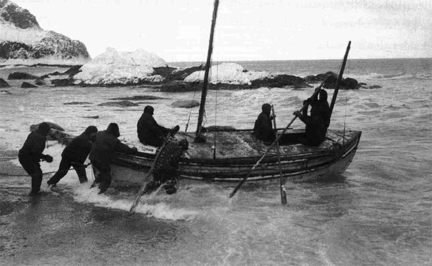 Launch of the James Caird from the shore of Elephant Island, April 1916