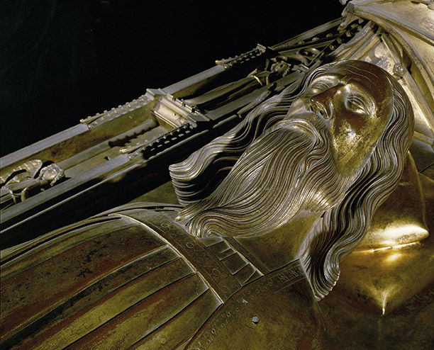 Lion and lamb: Edward III's tomb effigy in Westminster Abbey. AKG Images/Erich Lessing