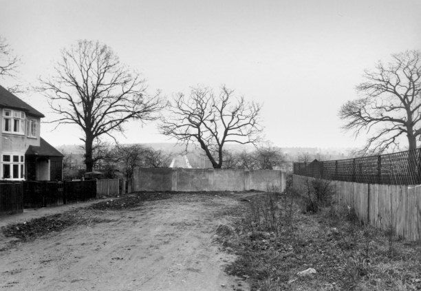 The wall across Valeswood Road at its junction with Alexandra Crescent prevented ‘vulgar’ people from the Downham estate using it as a shortcut to Bromley town centre.