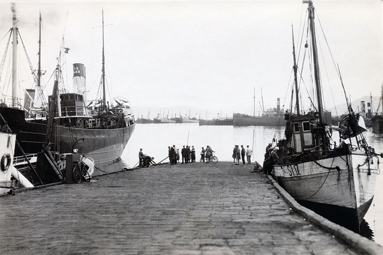 Reykjavik dockyard, early 20th century