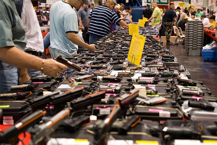 Houston Gun show at the George R. Brown Convention Center. By glasgows,
