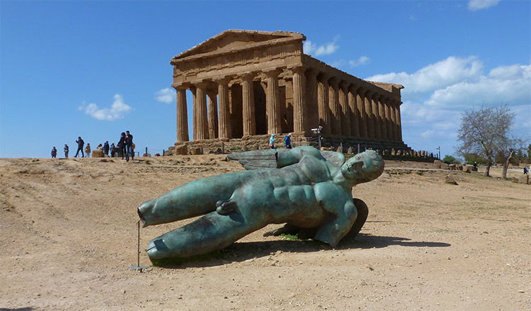 The so-called Temple of Concordia at Agrigento (c.440 BC) and Igor Mitoraj's Fallen Icarus (2011)