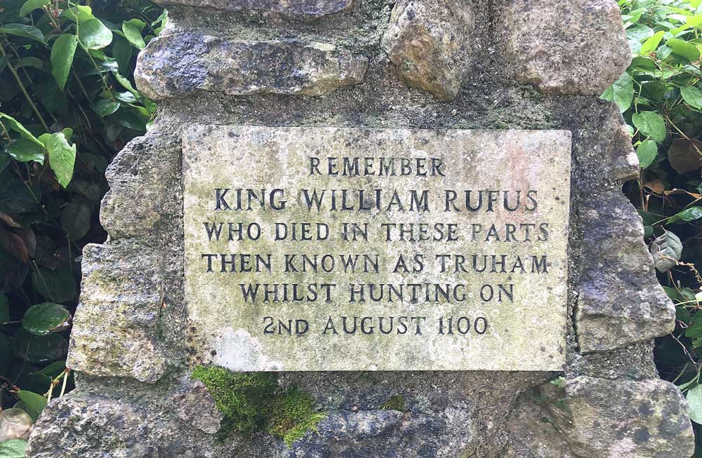 Memorial stone for William II in the grounds of Beaulieu Abbey, Hampshire. Photographed in 2018. Wiki Commons/Mervyn.