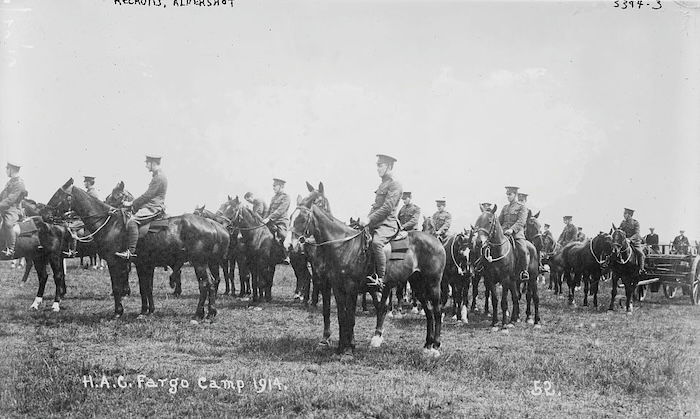 Recruits of the Honourable Artillery Company at Aldershot army camp, 1915. Library of Congress. Public Domain.