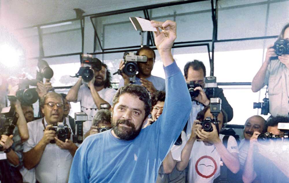 Lula voting, Rio de Janeiro, 15 November 1989.