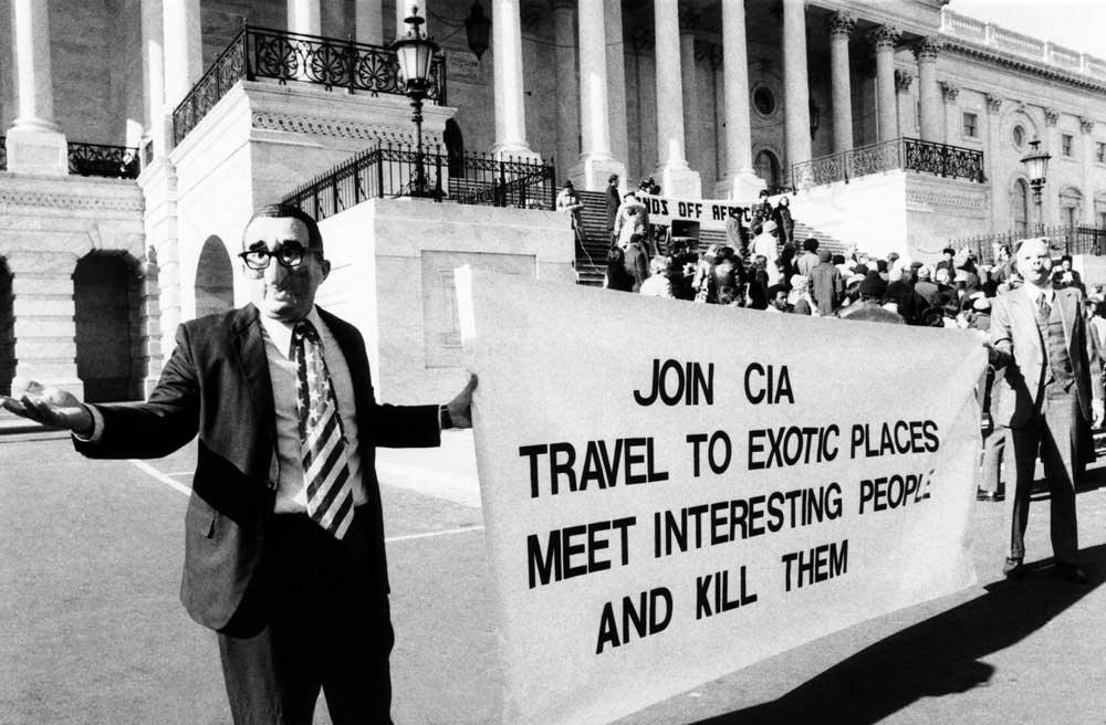 Senator George McGovern showing material sent to him by Castro, 30 July 1975.