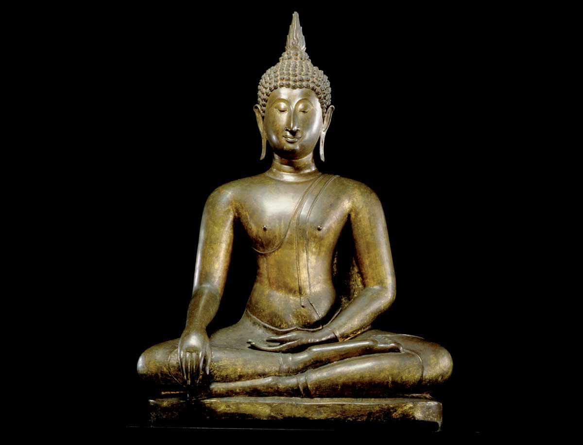 Thai Buddha statue, 15th century © Bridgeman Images.