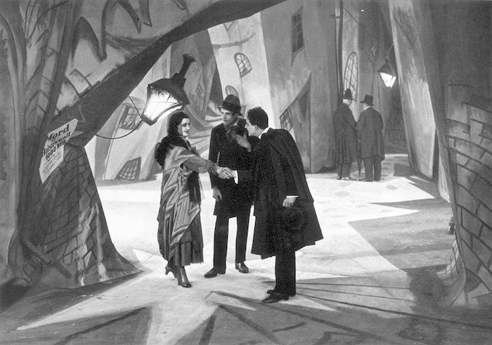 A scene from Robert Weiene’s film, Das Cabinet des Dr. Caligari, 1935. © Deutsche Fotothek / Unbekannter Fotograf. All rights reserved.
