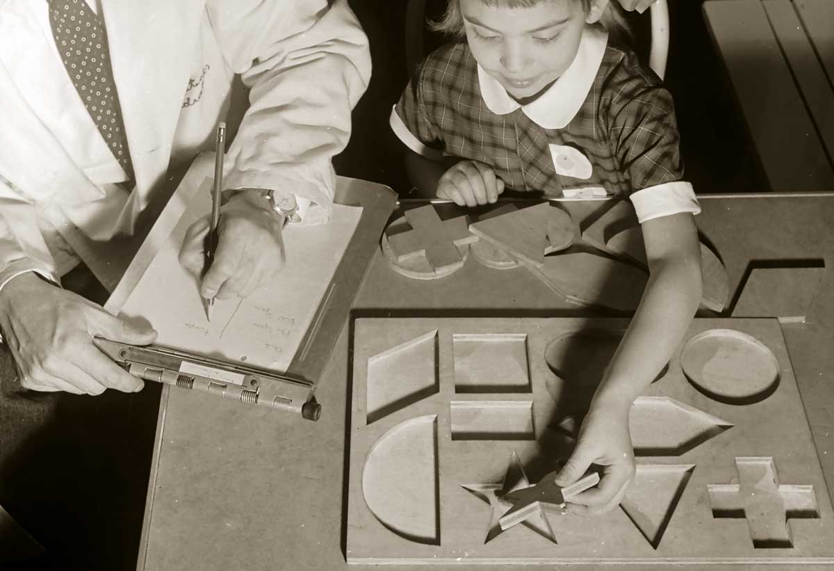IQ testing using a ‘form board’, US, 1955.