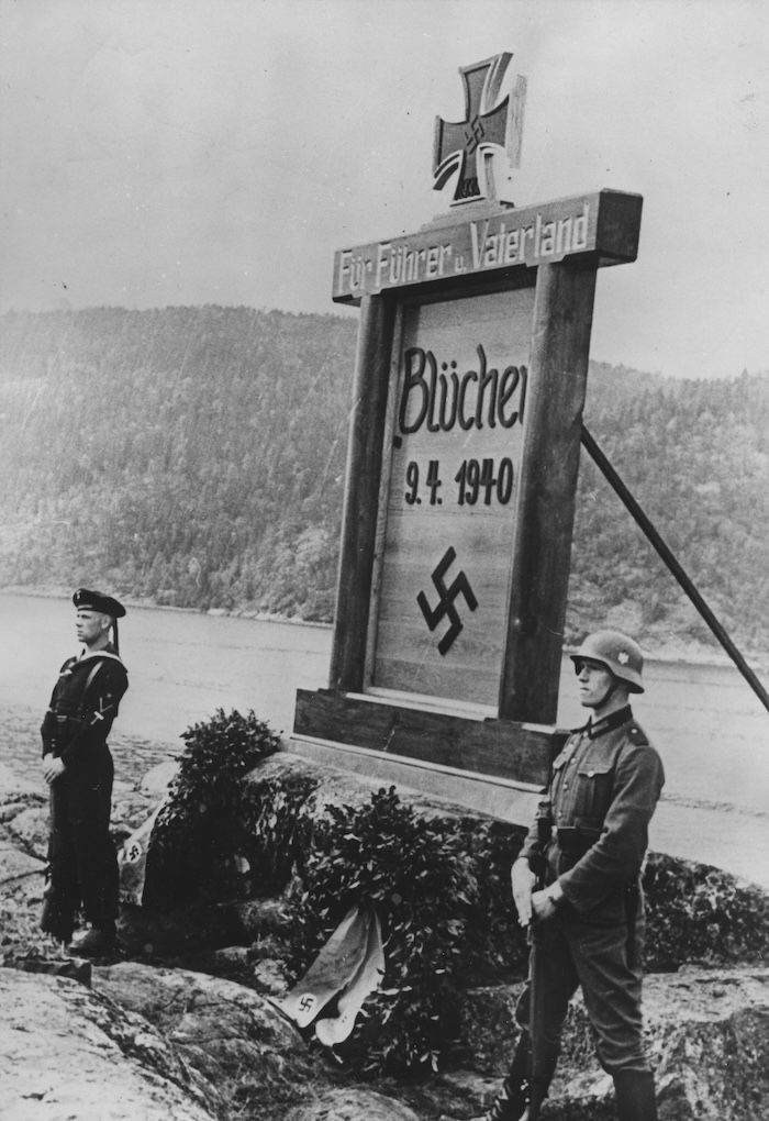 The unveiling of a memorial for the sinking of the Blücher, August 1940. Narodowe Archiwum Cyfrowe. Public Domain.