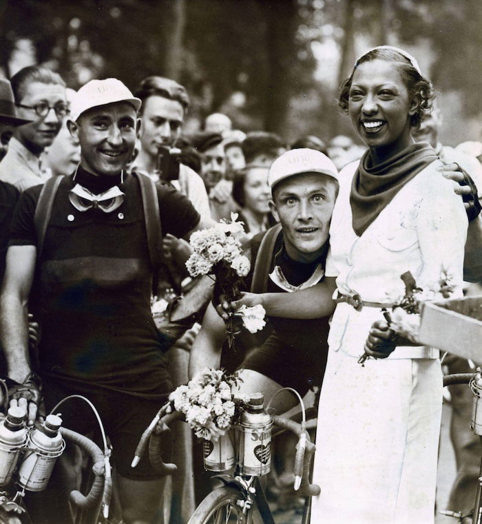 Josephine Baker at the start of the Tour de France, 1936. Spaarnestad Photo. Nationaal Archief. Public Domain.