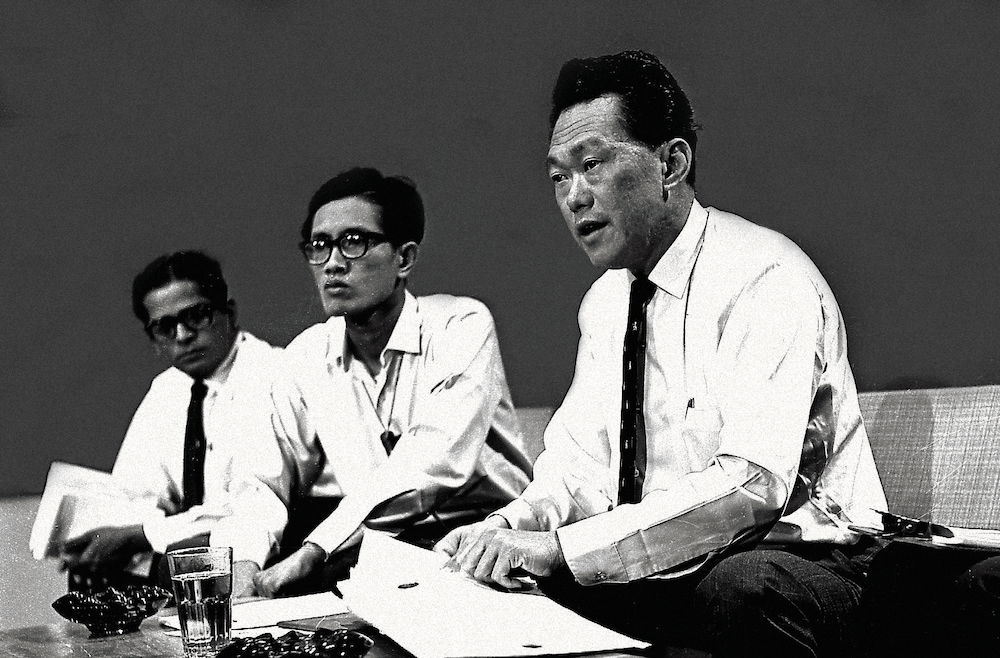 Lee Kuan Yew announces Singapore’s separation from Malaysia in a televised press conference, 9 August 1965.