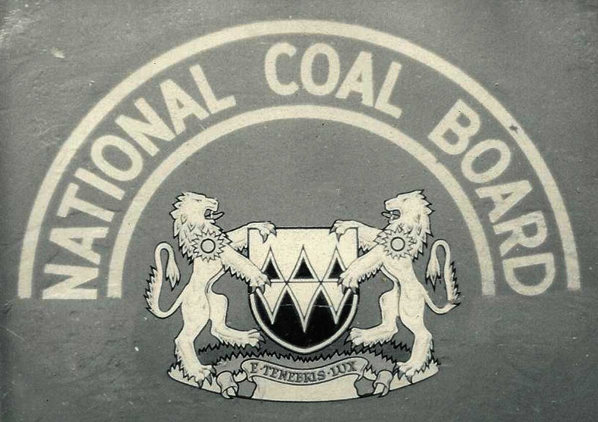 National Coal Board Coat of Arms, from a Steam Locomotive. Wiki Commons/hugh llewelyn.