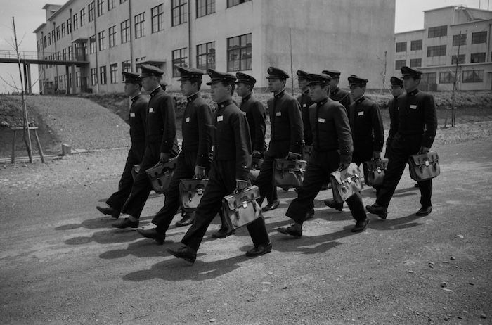 Students at the National Defense Academy, Yokosuka, 1957. ETH Library Zurich, Image Archive / Com_L06-0072-0013 (CC BY-SA 4.0).